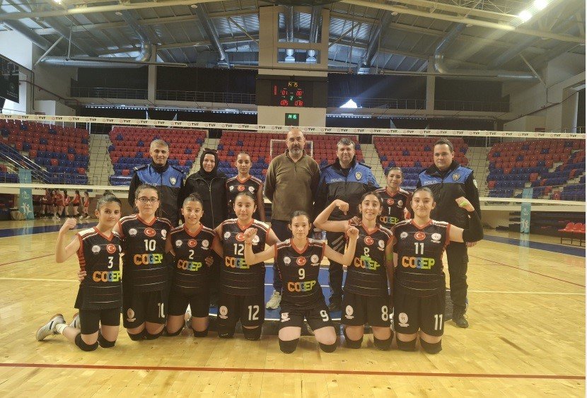 ’niğde Gençlerine Sahip Çıkıyor’ Projesi Kapsamında Spor Etkinlikleri Düzenlendi