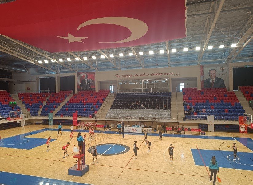 ’niğde Gençlerine Sahip Çıkıyor’ Projesi Kapsamında Spor Etkinlikleri Düzenlendi