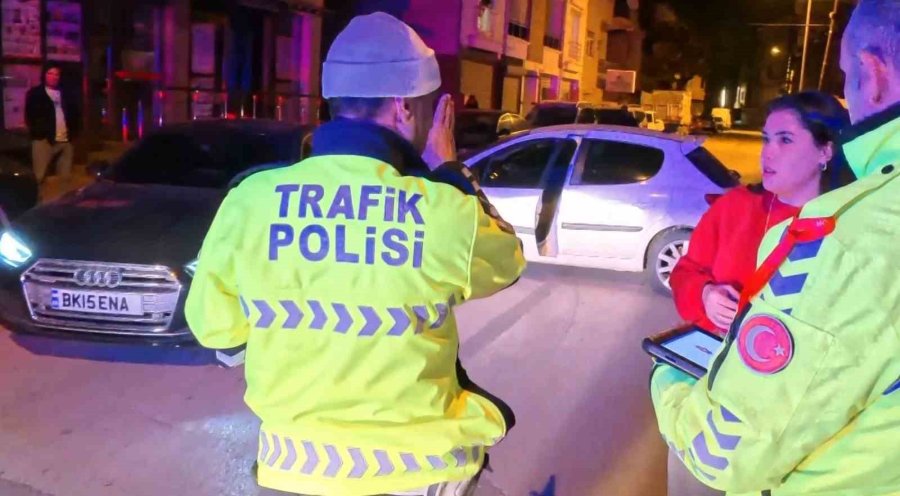 Şoförün Kaçtığı Kazada Sahte Şoför Planı Suya Düşünce Gazetecilere Saldırdı