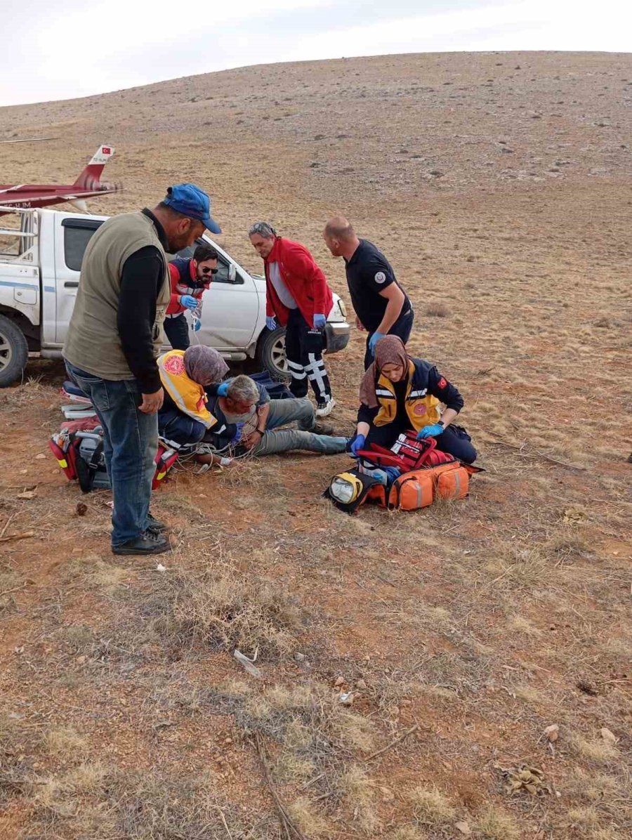 Dağda Kalp Krizi Geçiren Çobanın İmdadına Hava Ambulansı Yetişti