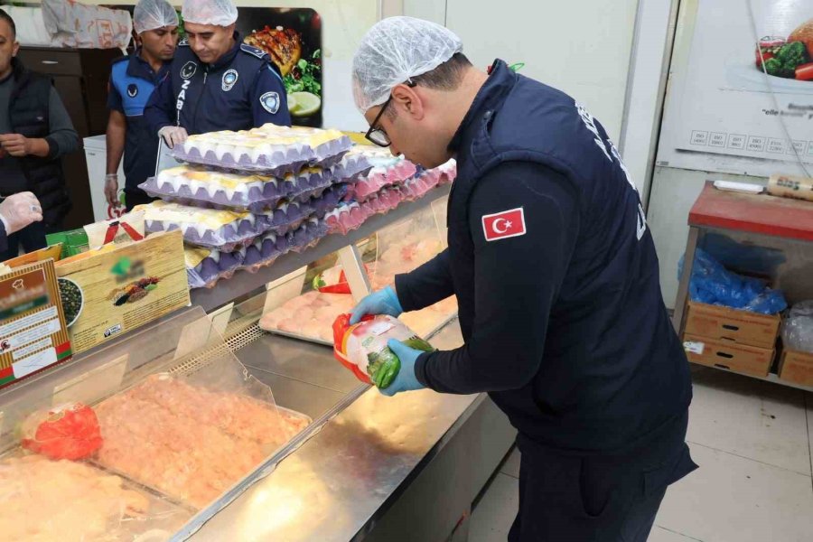Mersin’de Yemek İmalatı Yapan İşletmeler Denetlendi