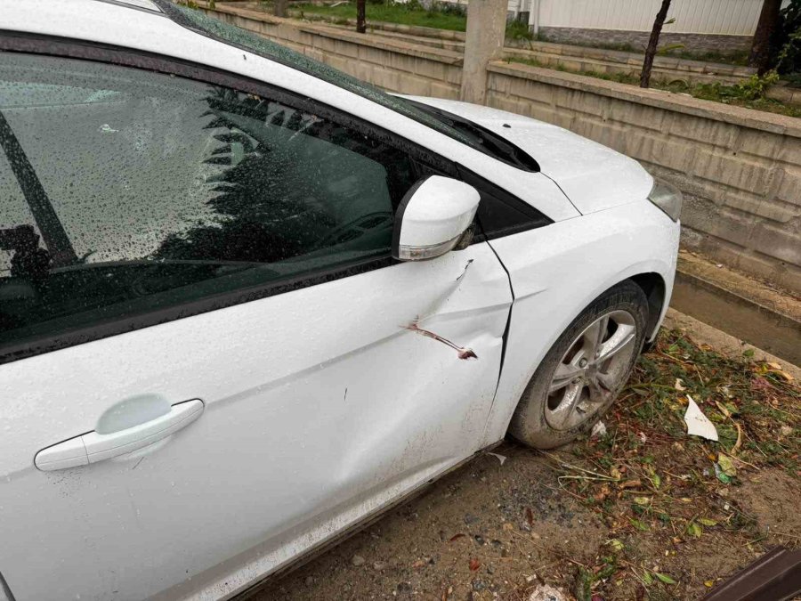 Akdeniz’de Hortum Kıyı Şeridini Vurdu: İş Yerleri Ve Evler Zarar Gördü