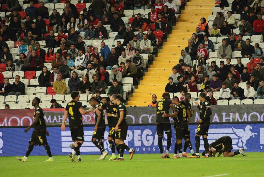 Trendyol Süper Lig: Antalyaspor: 1 - Göztepe: 2 (maç Sonucu)