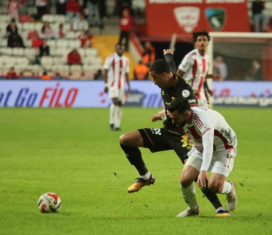 Trendyol Süper Lig: Antalyaspor: 1 - Göztepe: 2 (maç Sonucu)