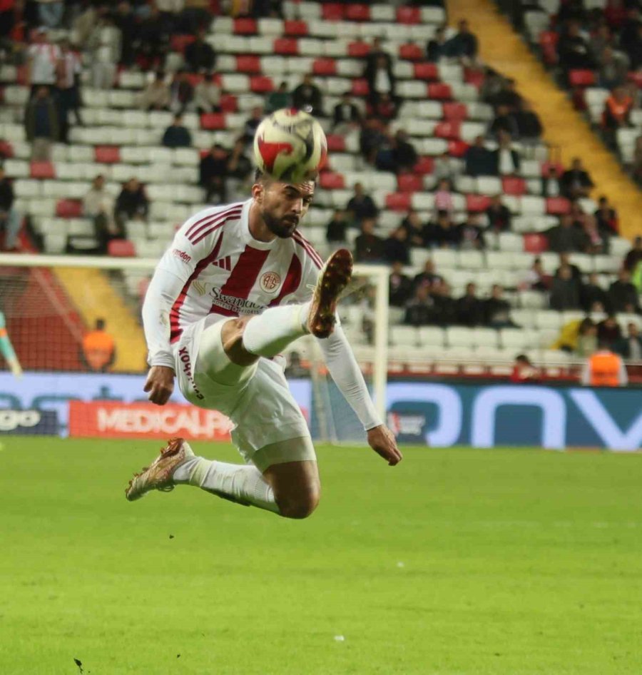 Trendyol Süper Lig: Antalyaspor: 1 - Göztepe: 2 (maç Sonucu)
