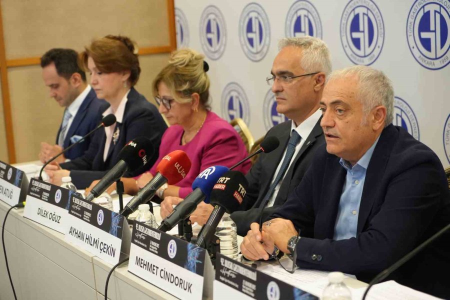 42. Ulusal Gastroenteroloji Haftası’nda Halk Sağlığı Uyarısı: Karaciğer Yağlanması, Obezite Ve Bağırsak Dengesi Alarm Veriyor