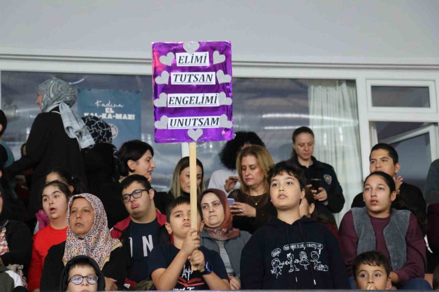 3 Aralık Dünya Farkındalık Günü Gazipaşa’da Özel Öğrencilerin Katılımıyla Kutlandı