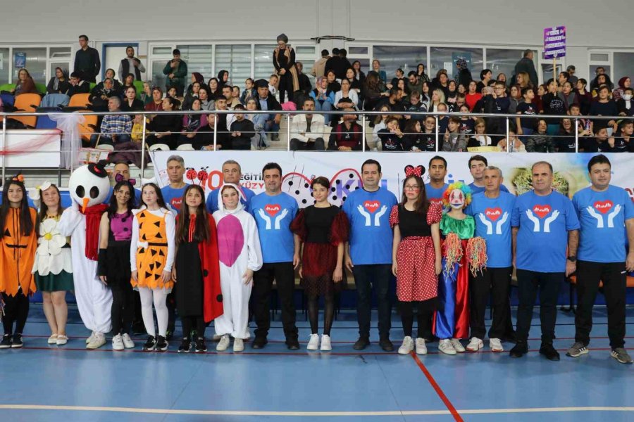 3 Aralık Dünya Farkındalık Günü Gazipaşa’da Özel Öğrencilerin Katılımıyla Kutlandı