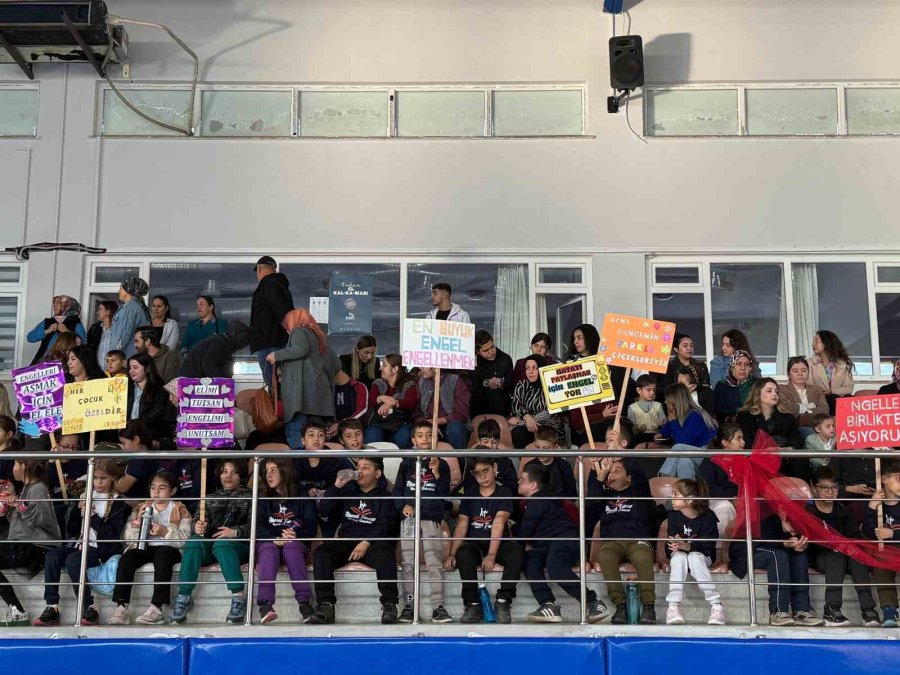 3 Aralık Dünya Farkındalık Günü Gazipaşa’da Özel Öğrencilerin Katılımıyla Kutlandı