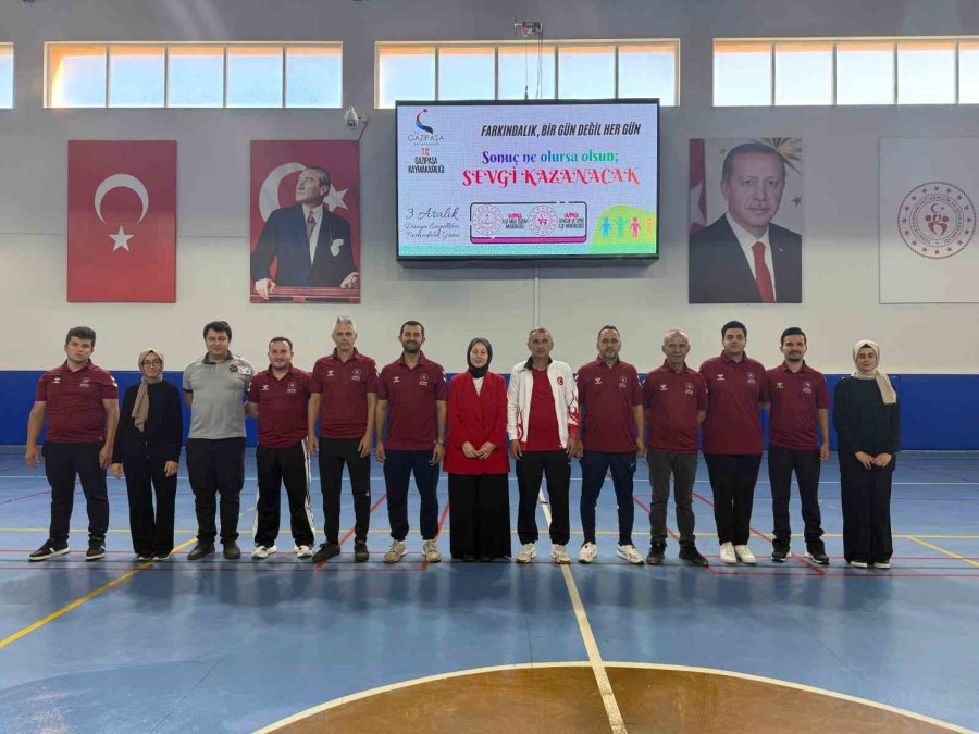 3 Aralık Dünya Farkındalık Günü Gazipaşa’da Özel Öğrencilerin Katılımıyla Kutlandı