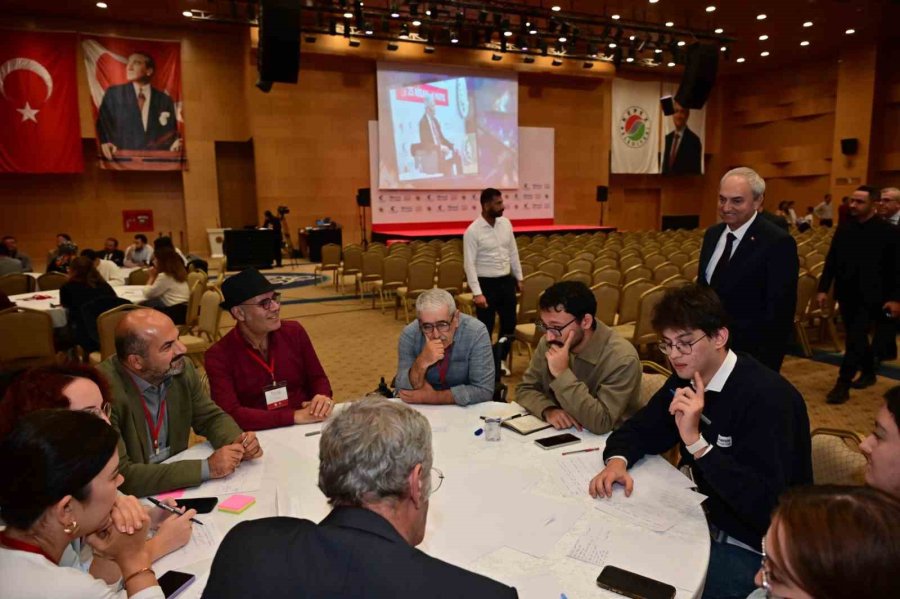 Kocagöz: "antalya’nın Kültürünü, Edebiyatını, Hafızasını Ve Yarınlarını Birlikte İnşa Edeceğiz"