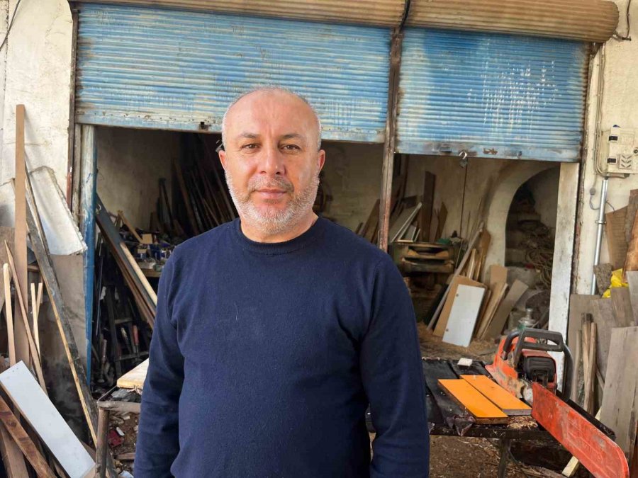 45 Yıllık Marangoz Ustası Çırak Bulamazsa İşyerini Kapatacak