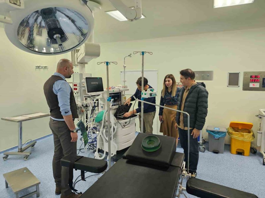 Niğde Ömer Halisdemir Hastanesi’nde Ameliyathaneler Yeni Alanda Hizmete Başladı