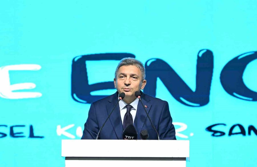 Antalya’da Engeller Sevgiyle Aşılıyor