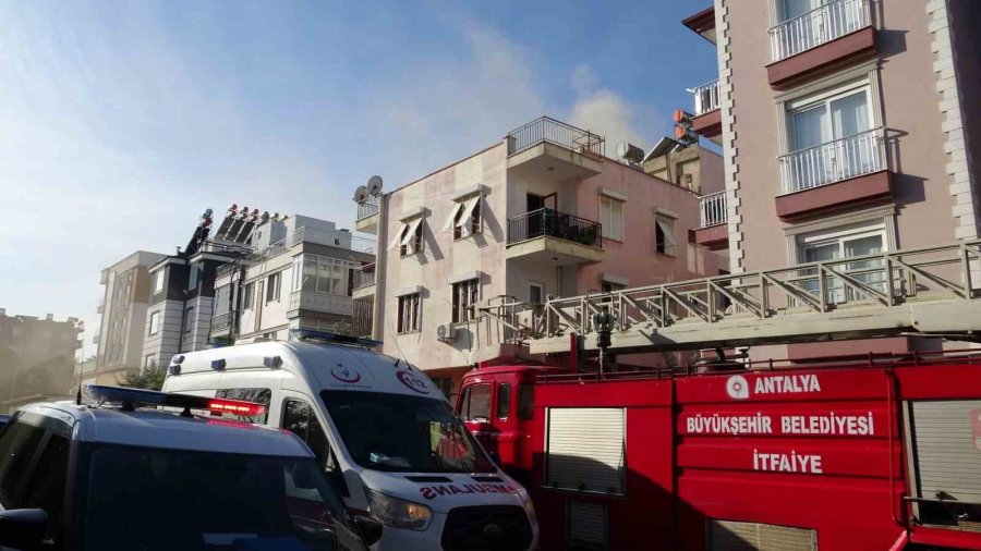 Yangına Uykuda Yakalandı, Dumandan Etkilendi