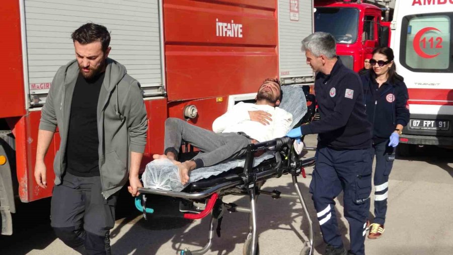 Yangına Uykuda Yakalandı, Dumandan Etkilendi