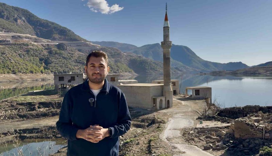 Kuraklık Kıbrıs’a İçme Suyu Sağlayan Barajı Da Vurdu: Su Altındaki Köy Ortaya Çıktı