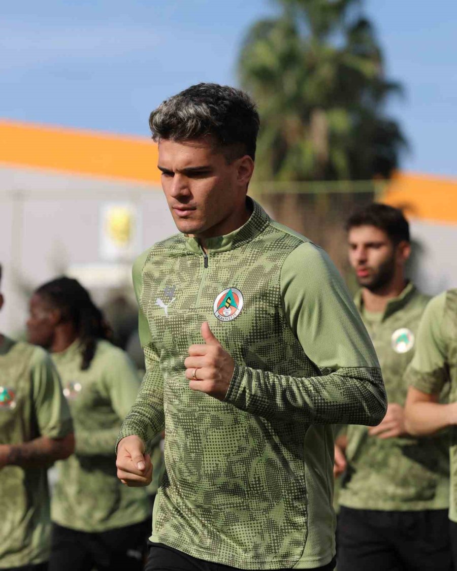 Alanyaspor, Çorum Fk Maçı Hazırlıklarını Tamamladı