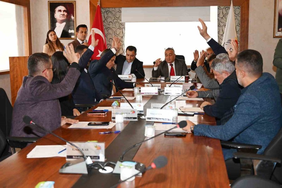 Büyükşehir Belediyesi Kemer İçin 2 Milyar 80 Milyon Tl’lik Bütçe Ayırdı