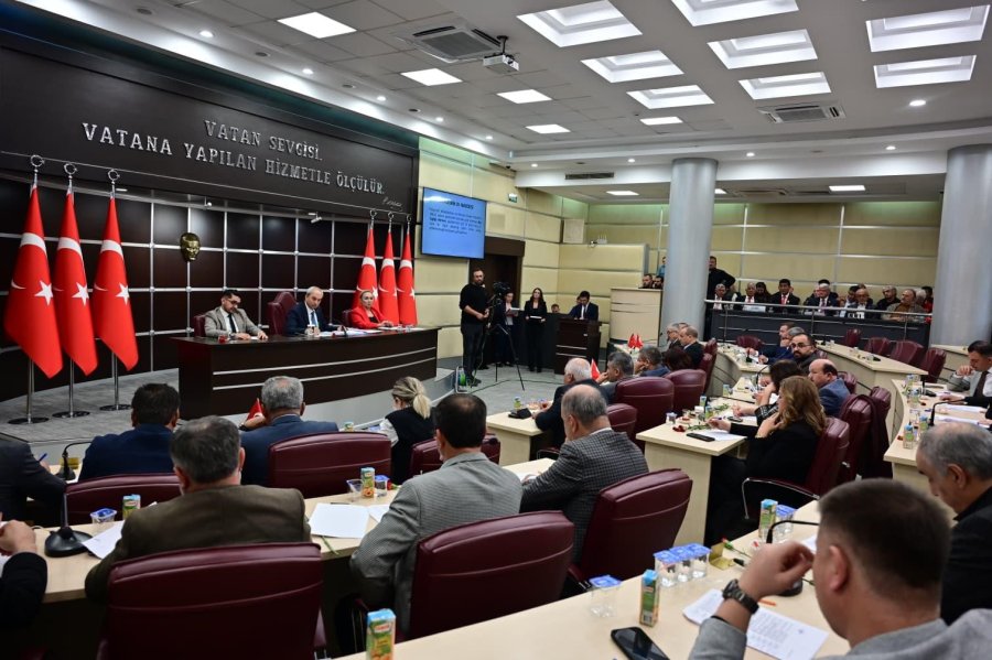 Kocagöz, Yılın Son Meclisini Müjdeyle Kapattı