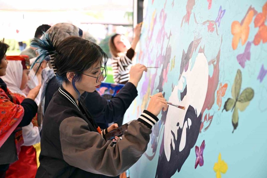 Mersin’de Özel Gereksinimli Bireyler Renkli Atölyelerde Buluştu