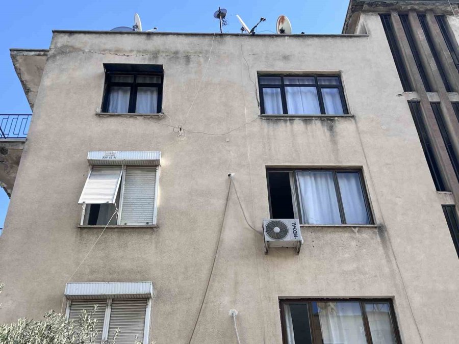 Mersin’de Dehşet: Önce Anne Oğulu Ardından Büfeciyi Öldürdü