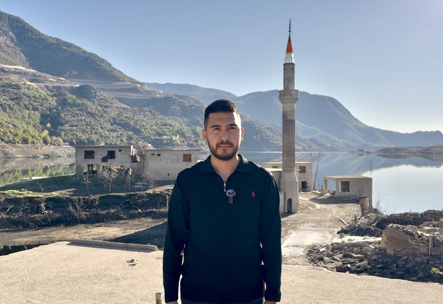 Kuraklık Kıbrıs’a İçme Suyu Sağlayan Barajı Da Vurdu: Su Altındaki Köy Ortaya Çıktı