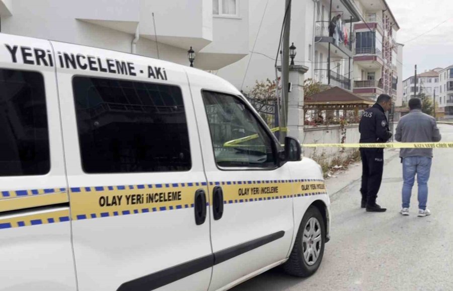 Aksaray’da Bir Kayınpeder Tartıştığı Damadını Bıçakla Ağır Yaraladı