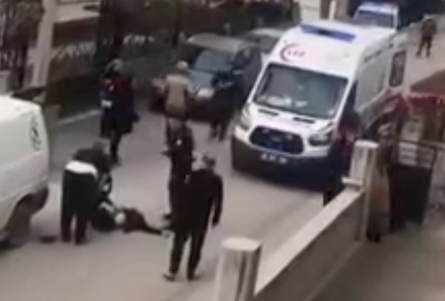 Aksaray’da Bir Kayınpeder Tartıştığı Damadını Bıçakla Ağır Yaraladı