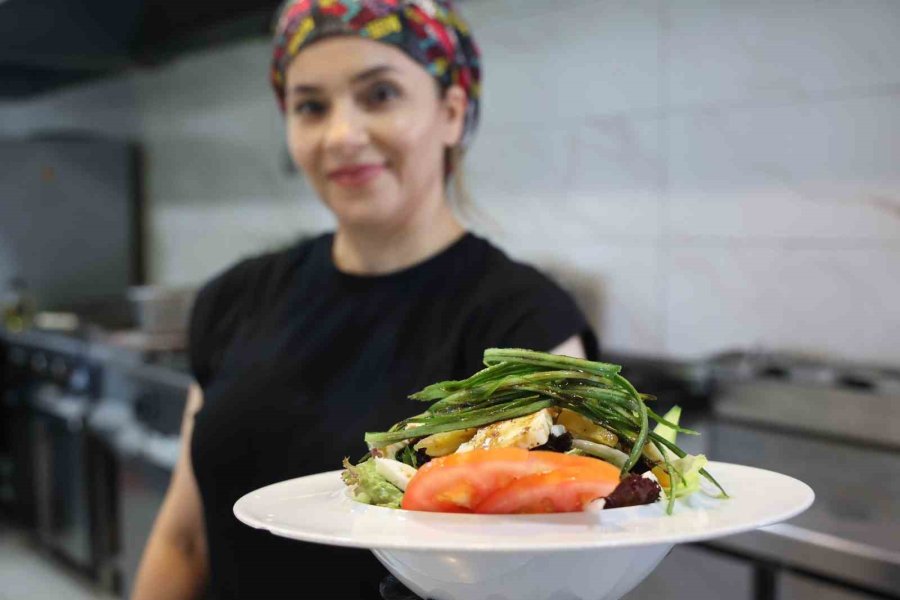 Büyükşehir Ekdağ Tesislerinde Sebze Ve Meyveler Ozonlu Su Ve Gazla Yıkanıyor