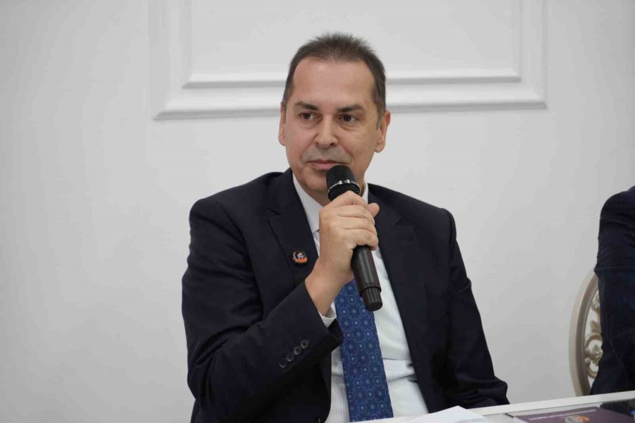 Rıza Perçin: "antalyaspor İçin Biraz Dilenci Olduk, 35 Milyon Dolar’dan Fazla Borç Var"