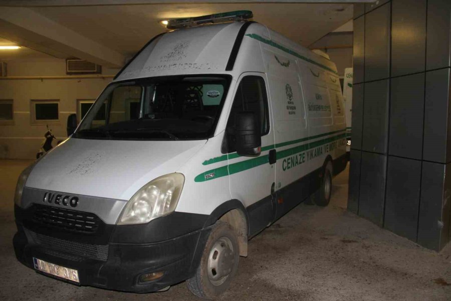 Husumetlileri Tarafından, 7 Yaşındaki Oğlunun Gözü Önünde Vurularak Öldürüldü