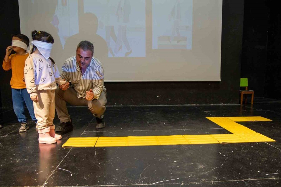 Manavgat’ta Miniklere ’engelleri Birlikte Aşarız’ Eğitimi