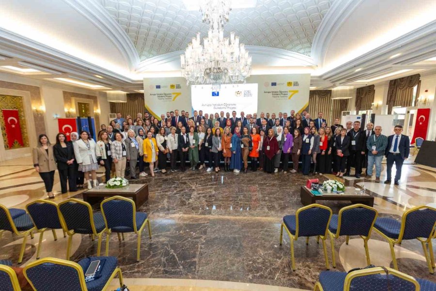 Niğde Halk Eğitimi Merkezi, Türkiye’nin En Başarılı 10 Kurumu Arasında Yer Aldı