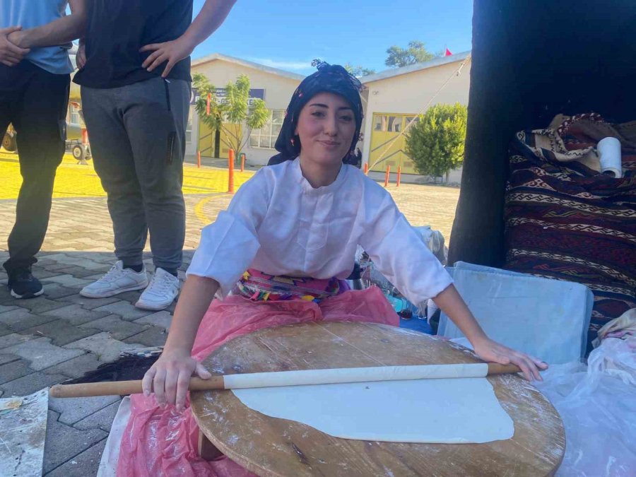 Aksu’da Ders Zili Yörük Çadırında Çaldı