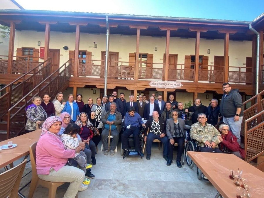 Tarsus’ta ‘cami-engelli’ Buluşması