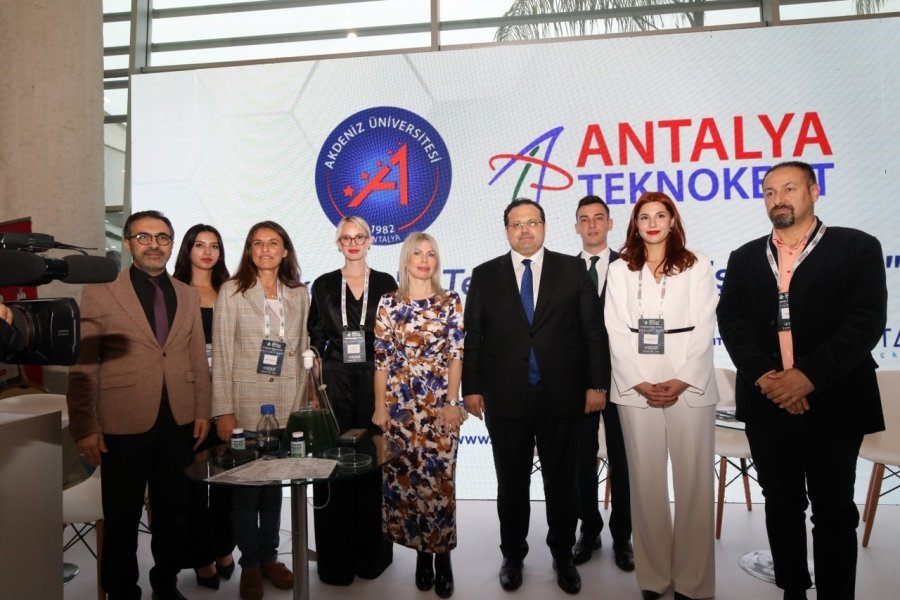 9. Akdeniz Bilişim Zirvesi Başladı, Geleceğin Teknolojisi Antalya’da Masaya Yatırılıyor