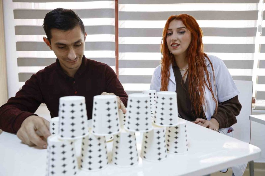 Büyükşehir’in "mola Evleri" Özel Bireylerin Ailelerine Nefes Aldırıyor