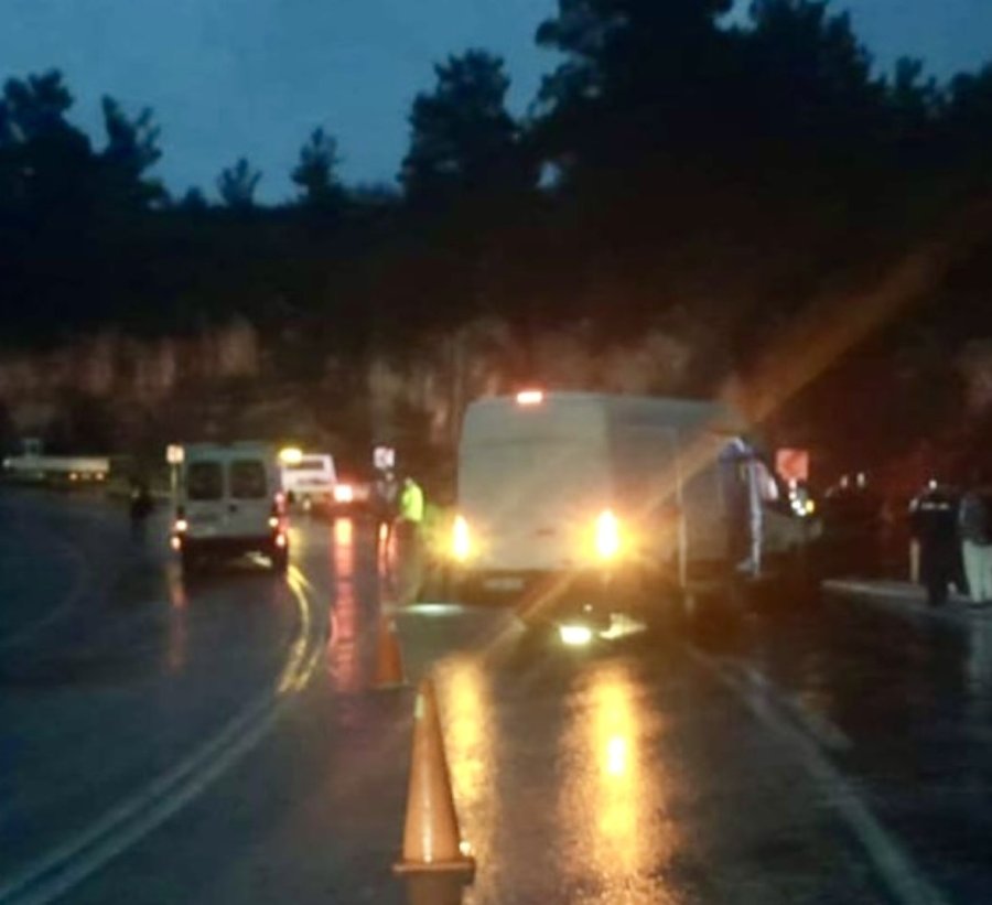 Antalya’da Trafik Kazası: 5 Yaralı