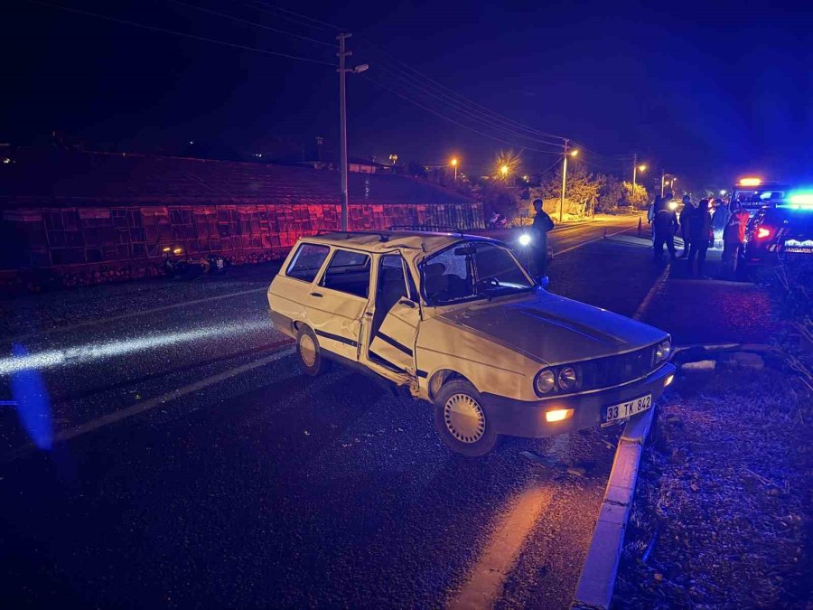 Otomobille Çarpışan Motosikletin Sürücüsü Ağır Yaralandı