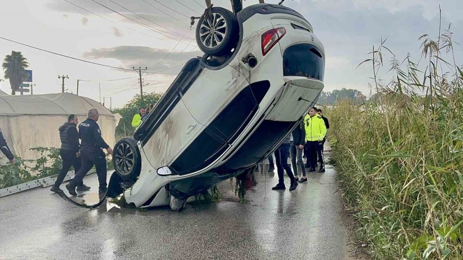 Gece Evden Otomobille Ayrılan Kadın, Dereye Düşen Otomobilde Hayatını Kaybetti