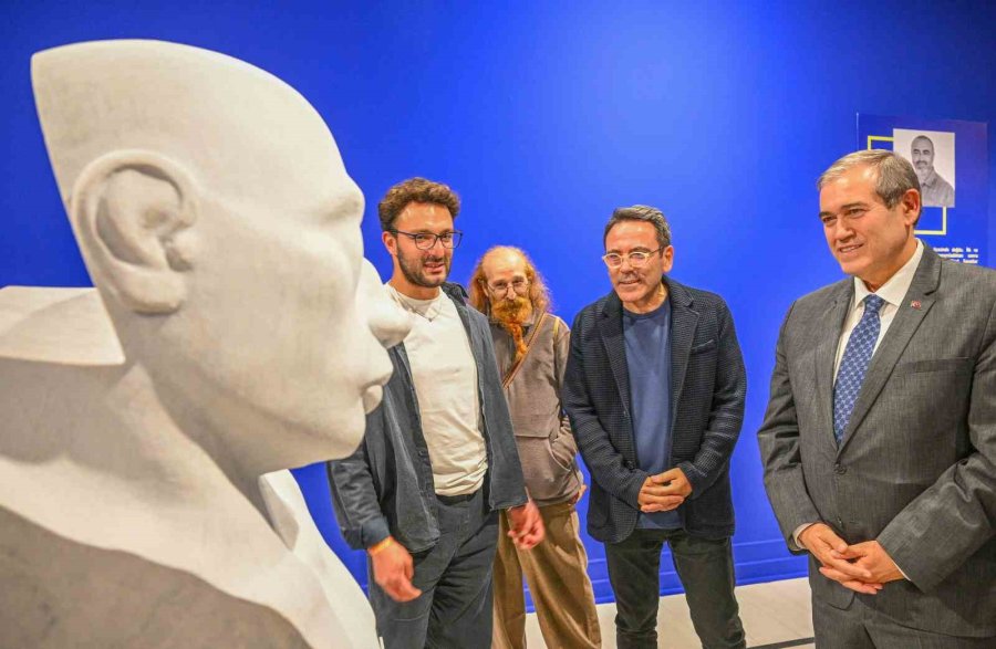 "bir Başka Antalya 3" Sergisi Ziyarete Açıldı