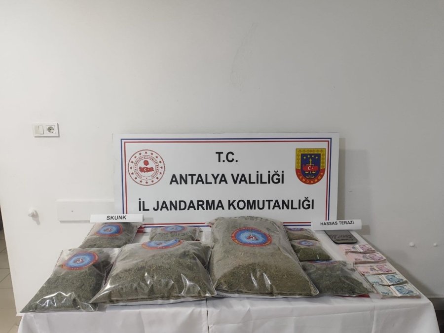 Konyaaltı Ve Elmalı’da Uyuşturucu Operasyonu