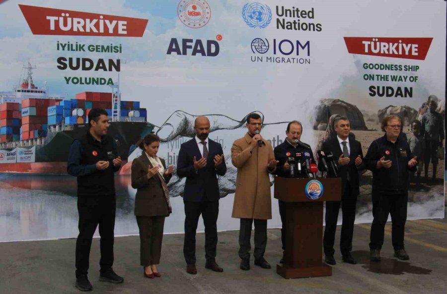 İyilik Gemisi Mersin’den Sudan’a Uğurlandı
