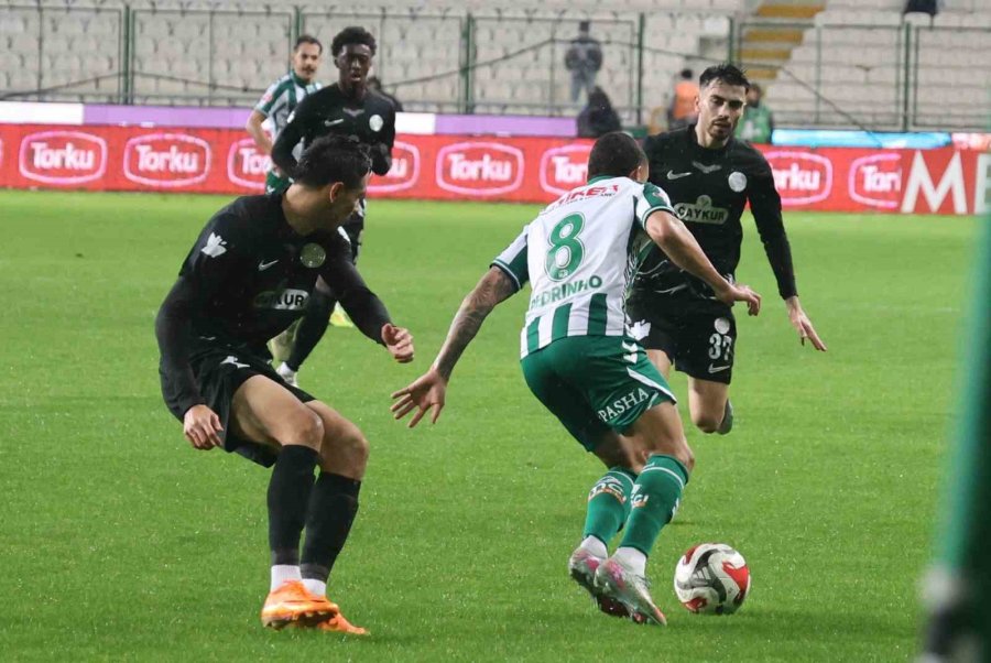 Trendyol Süper Lig: Konyaspor: 0 - Çaykur Rizespor: 1 (ilk Yarı)