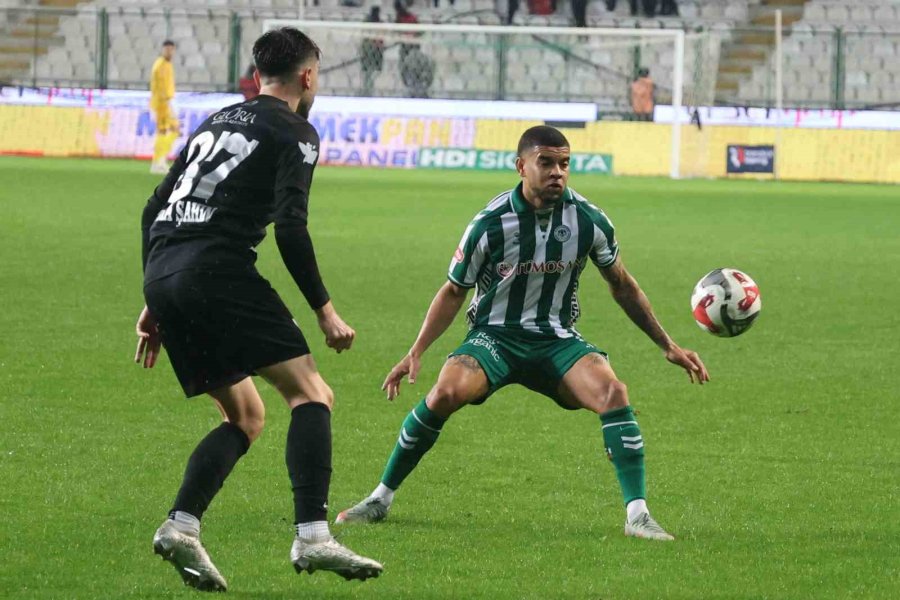 Trendyol Süper Lig: Konyaspor: 0 - Çaykur Rizespor: 1 (ilk Yarı)