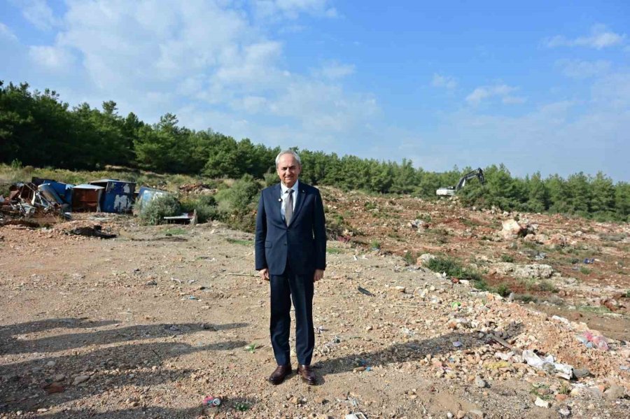 Kepez Belediyesi’nden Doğa İle İç İçe Hayvan Barınağı