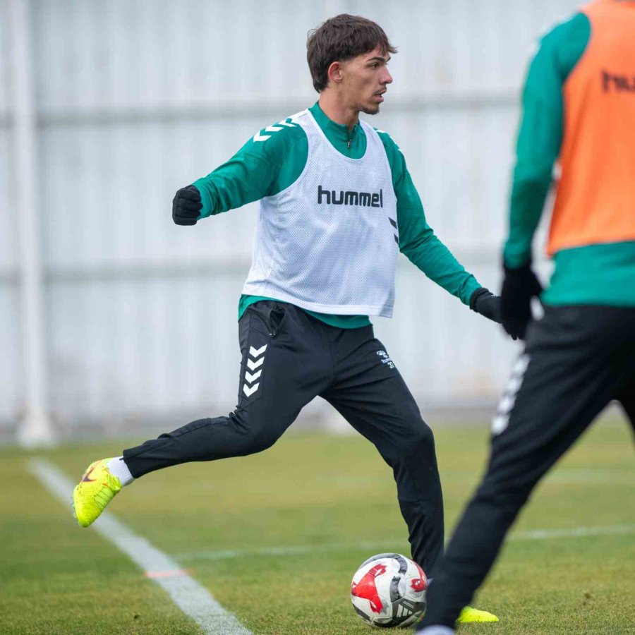 Konyaspor, Fenerbahçe Maçının Hazırlıklarına Başladı