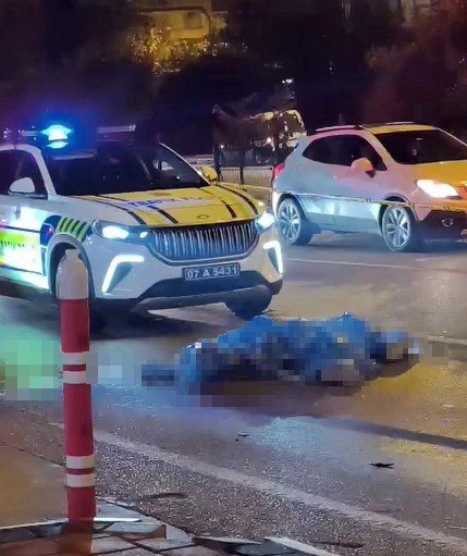 Kamyon İle Çarpışan Motosikletin 17 Yaşındaki Sürücüsü Hayatını Kaybetti