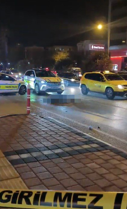 Kamyon İle Çarpışan Motosikletin 17 Yaşındaki Sürücüsü Hayatını Kaybetti